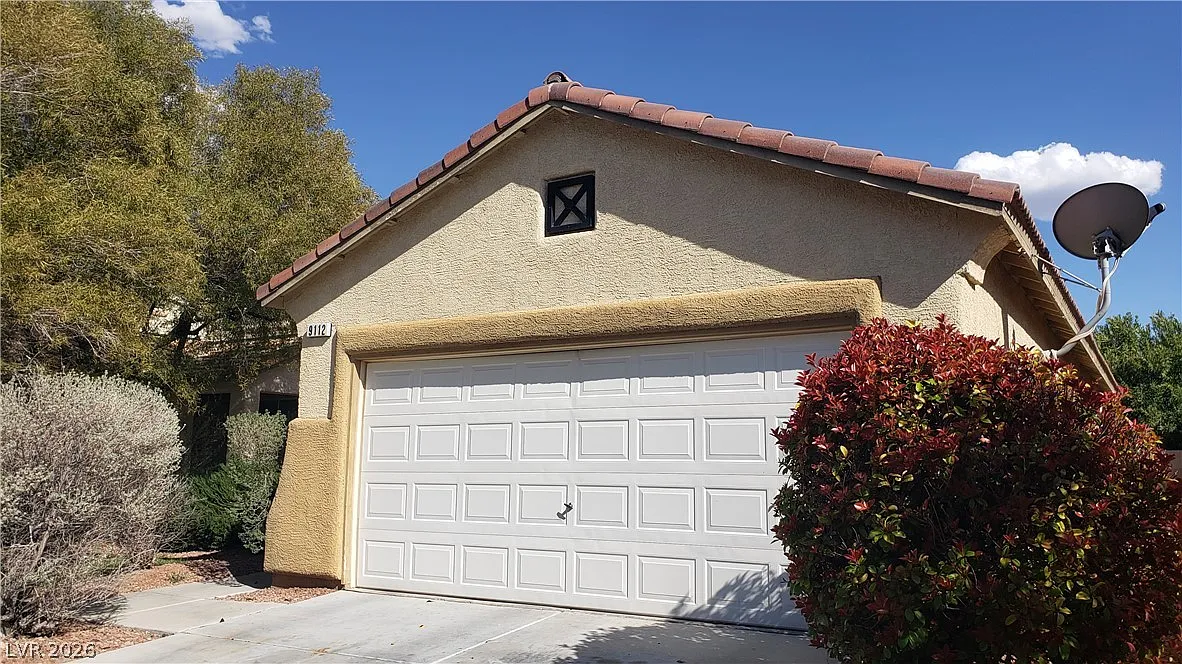 3 bed, 2.0 bath, 1378 sqft, $1,950 — Photo 4