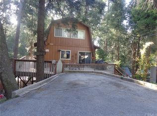 722 Cedar Ln, Crestline, CA 92325