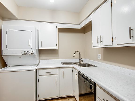 2nd image of 3901 Whitland Ave APT 7