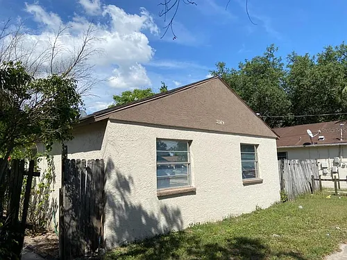 3149 Huron Ave Photo 1