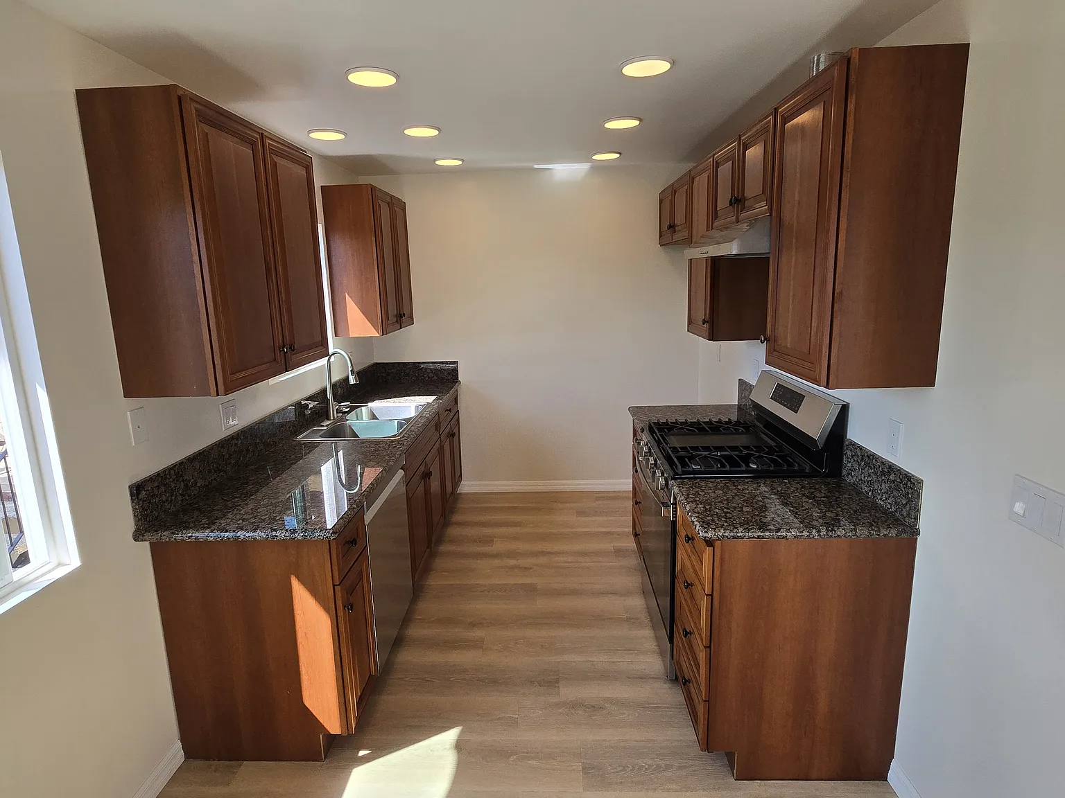 1 bed, 625 sqft, $2,495 — Photo 3