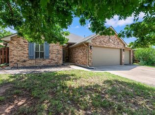 2500 Ozark Trl, Edmond, OK 73003