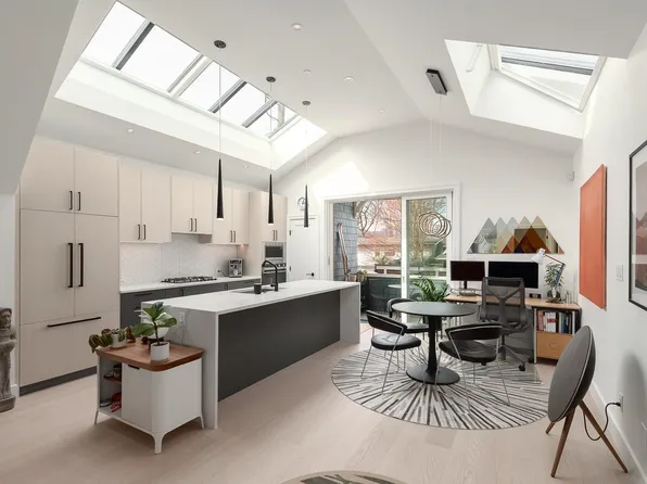 3861 Willow St, Vancouver, BC V5Z 3R1