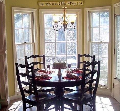 Kitchenette with floor-to-ceiling bay windows