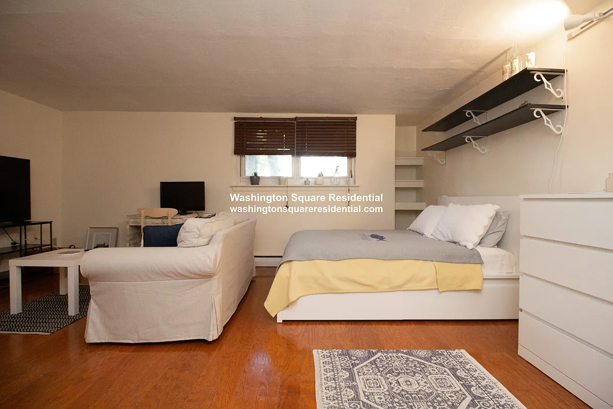 Building Photo - 105 Chestnut St #1B