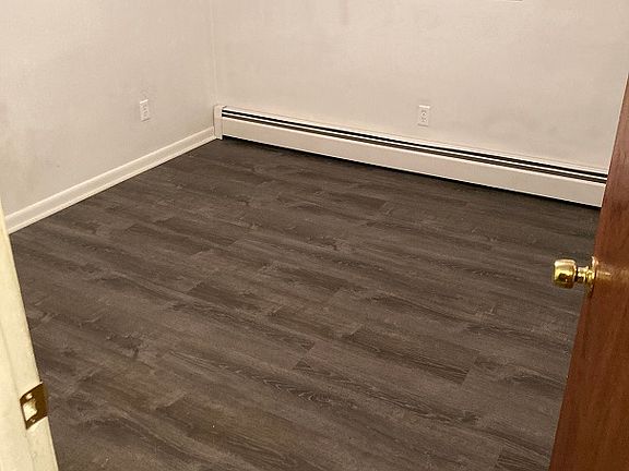5th image of 6 Nott Rd #2925