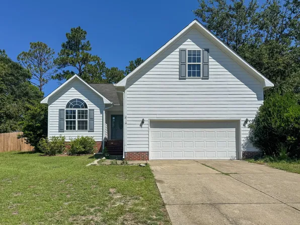 118 Jefferson Dr, Raeford, NC 28376