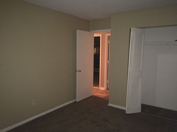 4th image of 1450 E Tanners Creek Dr