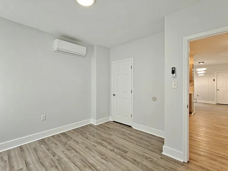 1404 N 21st St #1 — Photo 8
