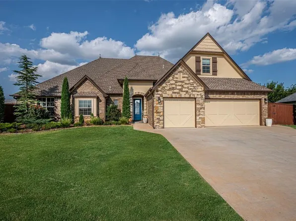 2101 W Beaver Point Dr, Mustang, OK 73064