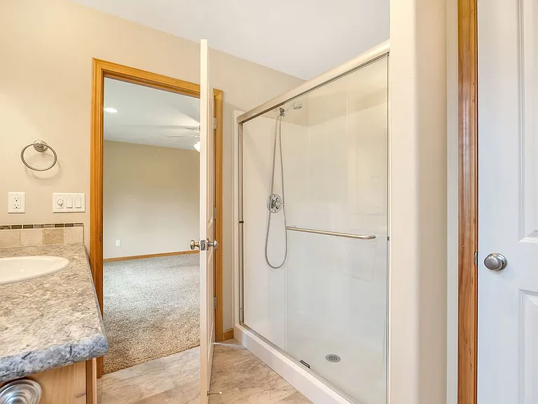 1730 Pacific Ridge Ln — Photo 33