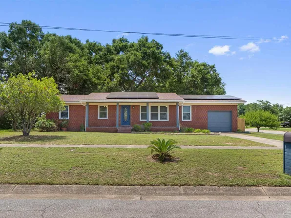 5595 Leesway Blvd, Pensacola, FL 32504