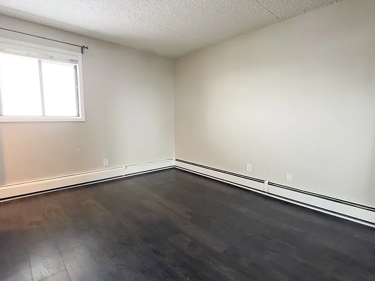 77 Edmonton St #1002 — Photo 9