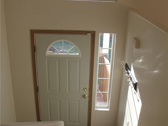 4th image of 11303 201st Avenue Ct E