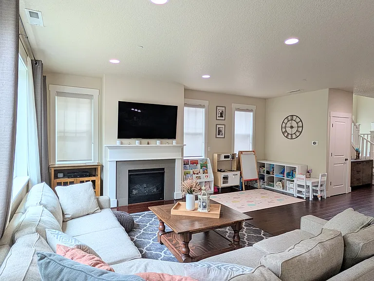 7587 NE Owens St — Photo 8