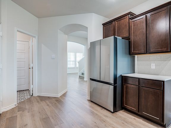 3rd image of 6220 Shaw Ct