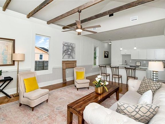 4th image of 352 Marine St