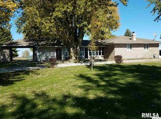 5944 Vanderginst St, Bettendorf, IA 52722