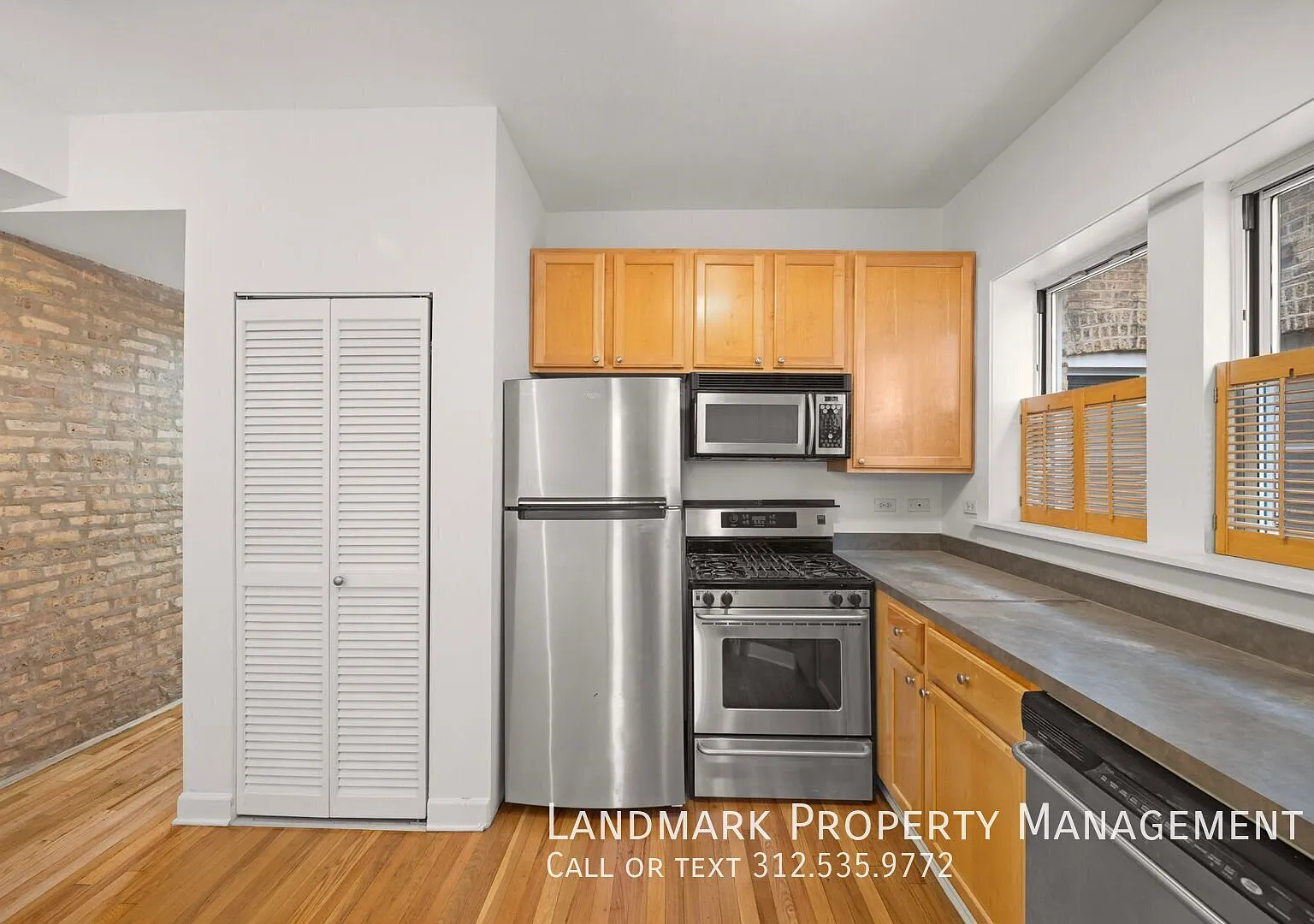 4546 N Albany Ave Unit 2 — Photo 2