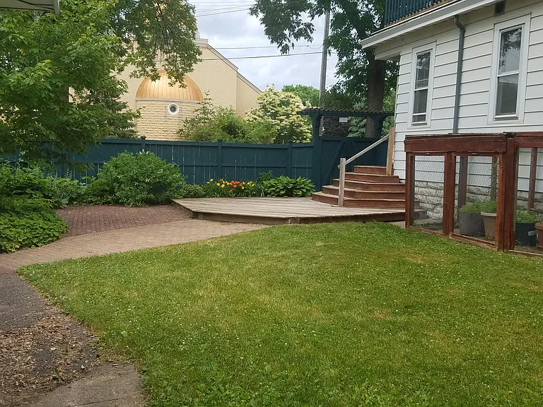 520 University Ave NE — Photo 10