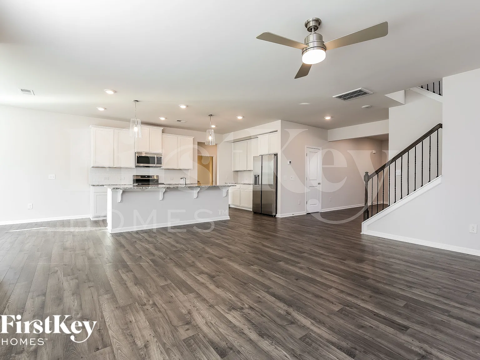 5 bed, 3.0 bath, 3076 sqft, $3,010 — Photo 4