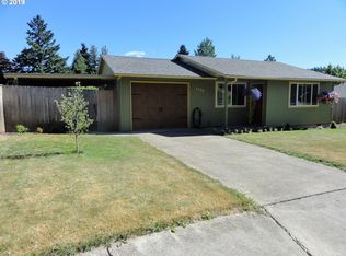1435 W Harrison Ave, Cottage Grove, OR 97424