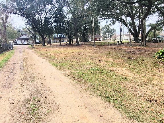 5th image of 2010 W Highland Dr