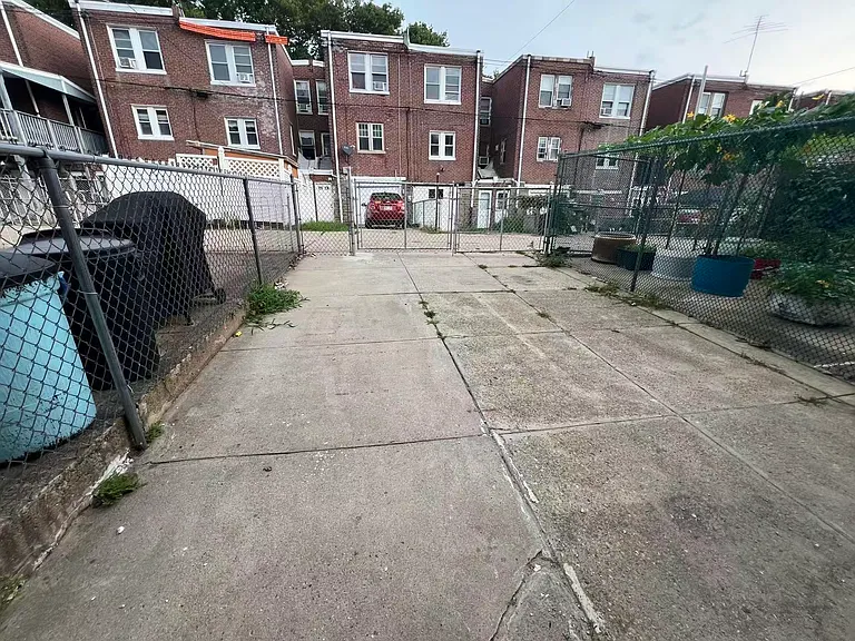 33XX Glenview St — Photo 14