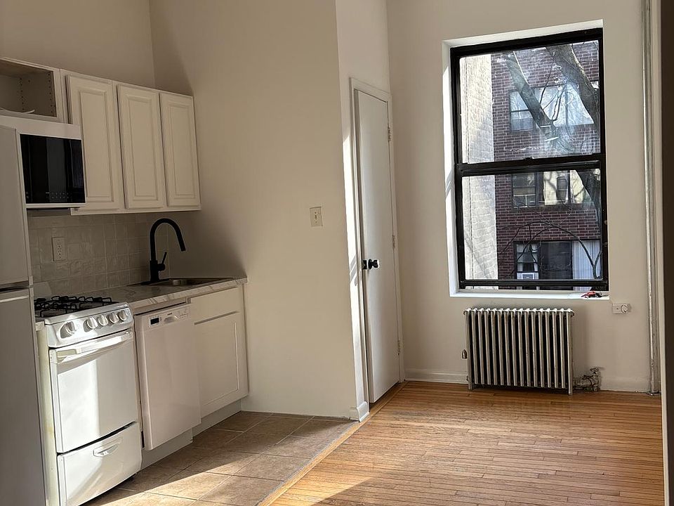 1st image of 422 E 77th St APT 3W