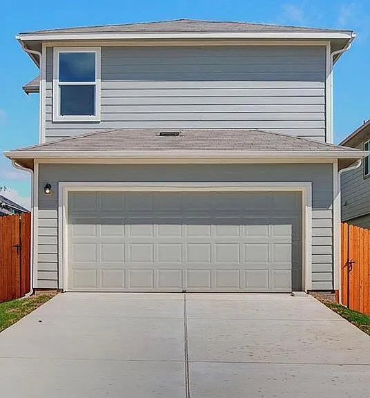 10502 Fulton Ave — Photo 2