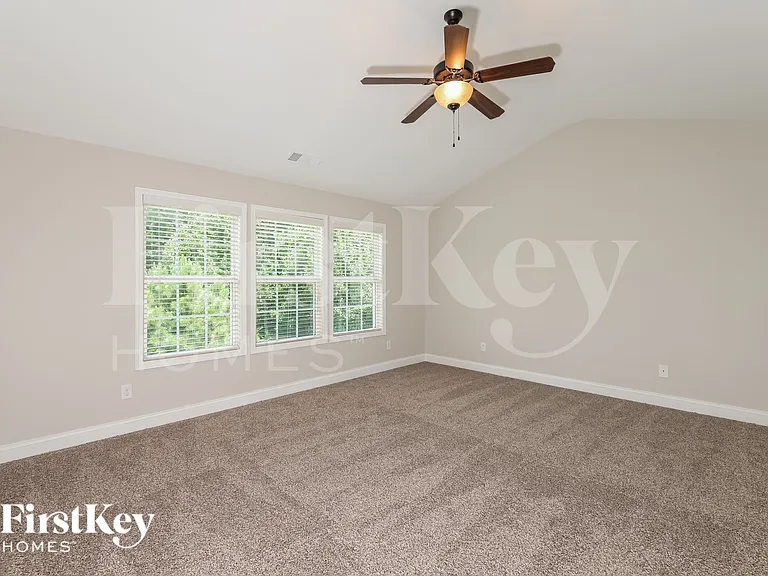 6275 Cove Creek Dr — Photo 8