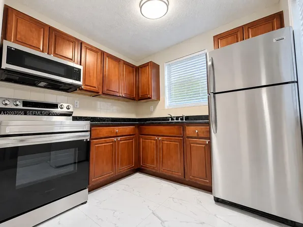 616 SW 14th Ave, Fort Lauderdale, FL
