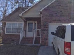 512 Parkstone Ln, Knoxville, TN 37924