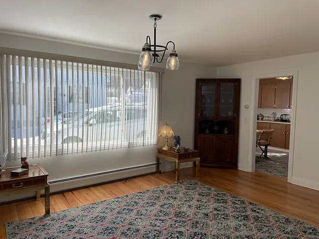 158 Windsor Ave — Photo 1