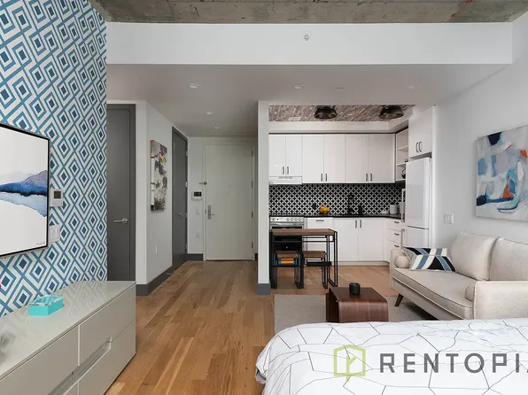 338 Evergreen Avenue image 1 of 15