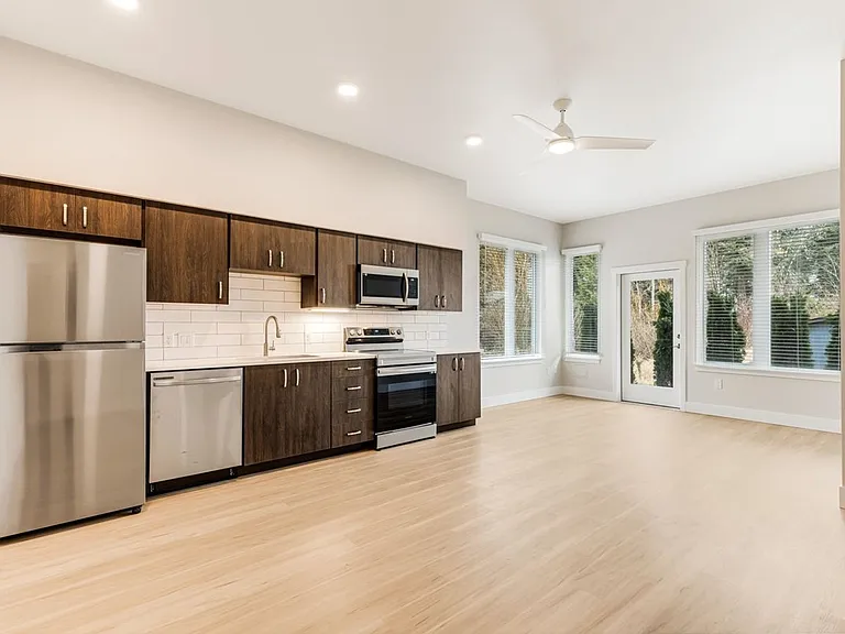 Brookside Apartments — Photo 50