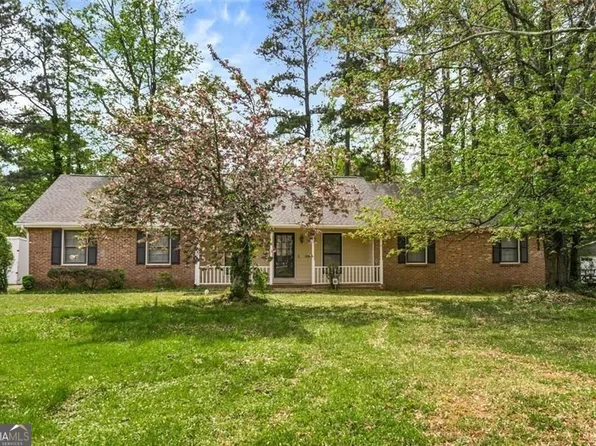 5284 Wydella Rd SW, Lilburn, GA 30047