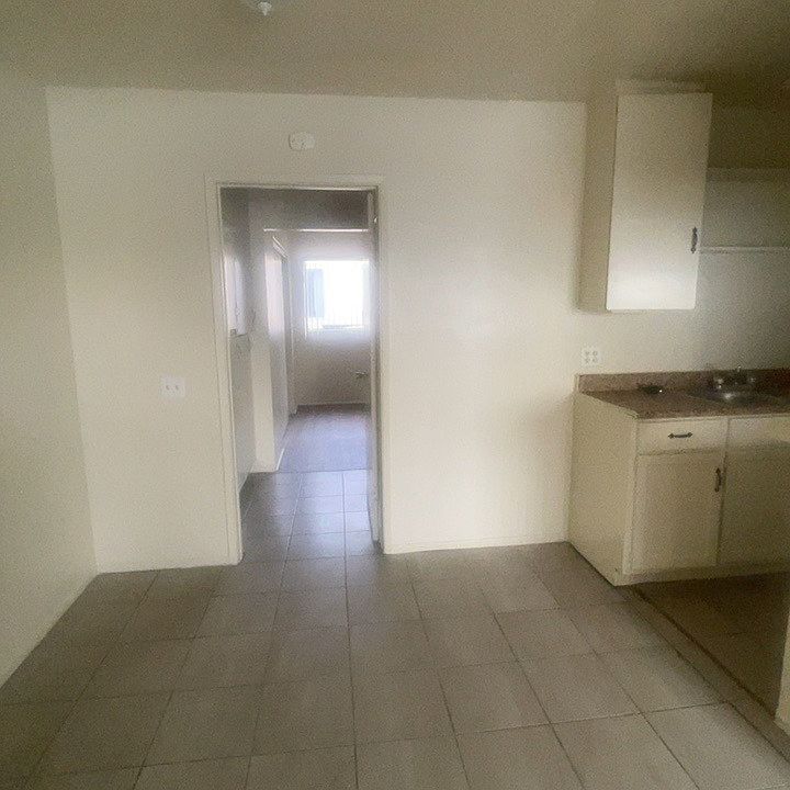 1st image of 3025 N Golden Ave #0
