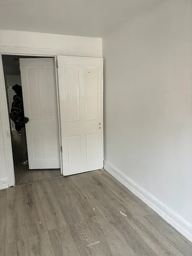 63 Spring St Photo 1