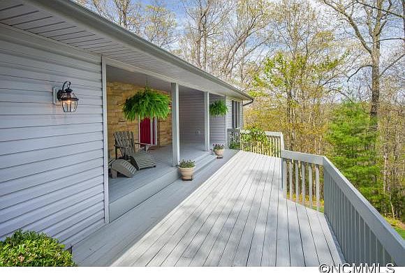 1st image of 164 Uwaga Ct