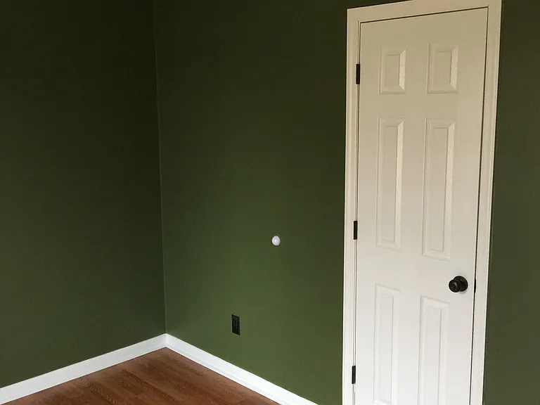 242 Sissom Ln — Photo 4