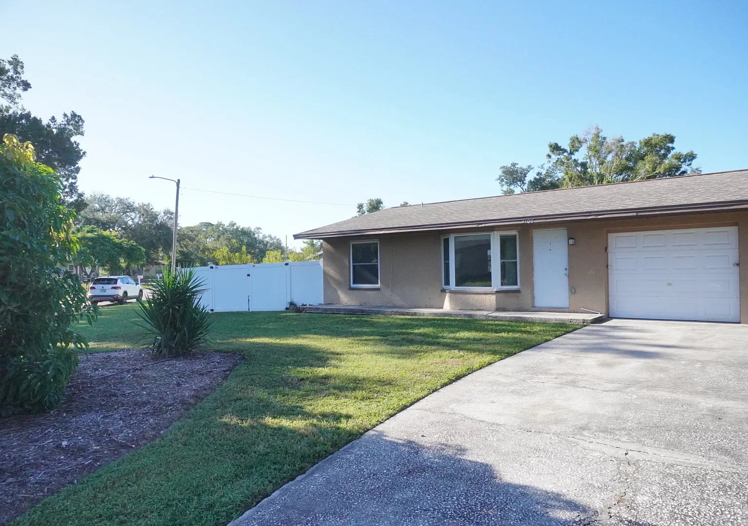 2 bed, 852 sqft, $2,395 — Photo 1