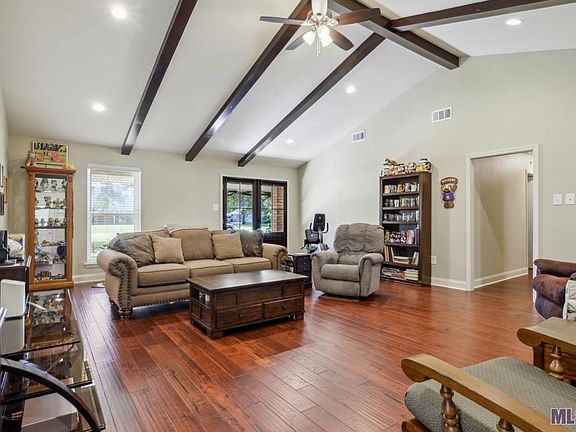 3rd image of 12133 Partridgewood Dr