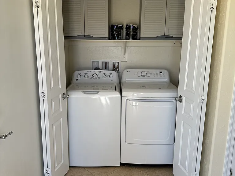 1319 Beehive Ln — Photo 4