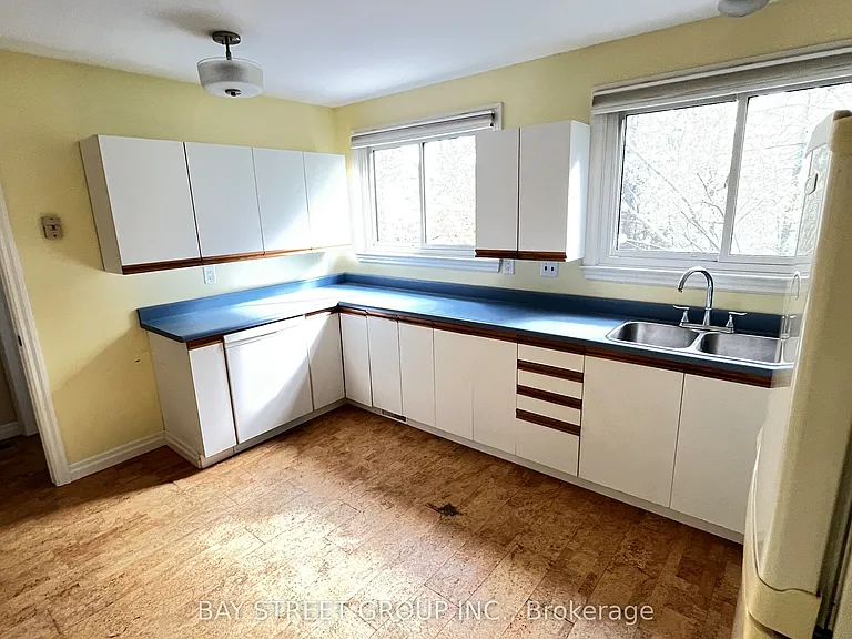 153 Simpson Rd — Photo 7
