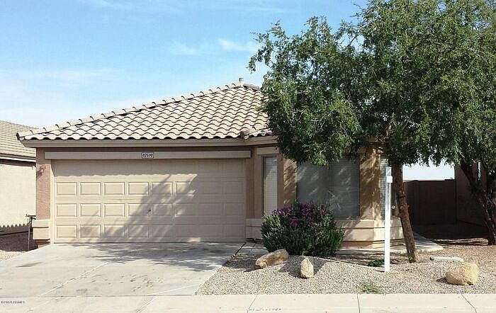 1st image of 42598 W Hillman Dr