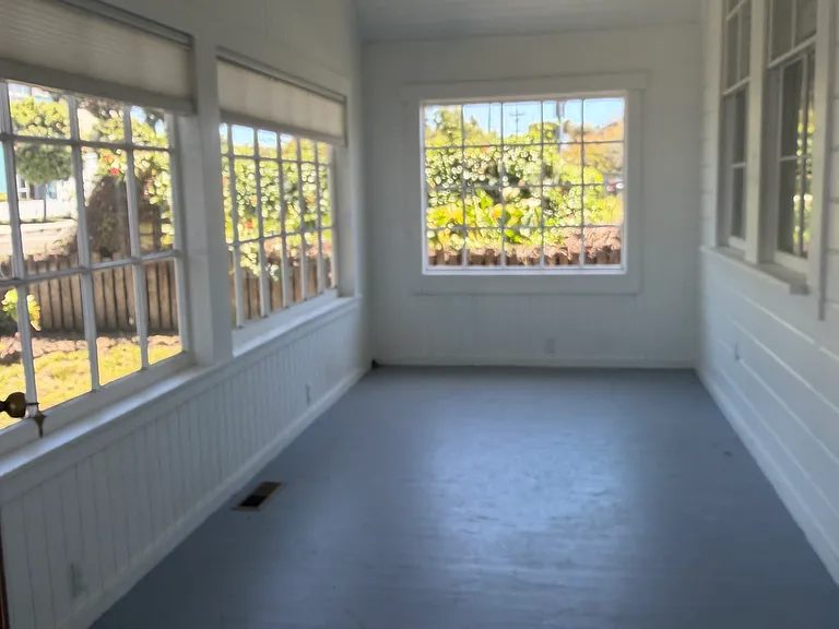 926 Main St — Photo 2
