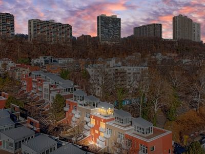 9 Vela Way, Edgewater, NJ, 07020