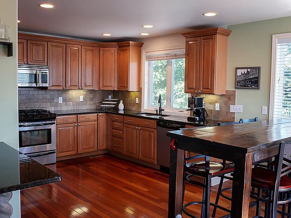 5th image of 150 W Byers Pl APT 8