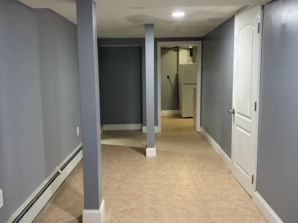 (undisclosed Address), Hollis, NY 11423